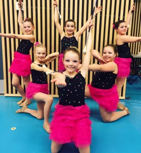 Juvenile tropp - Nora, Oda, Kari, Noomi, Ida og Mina