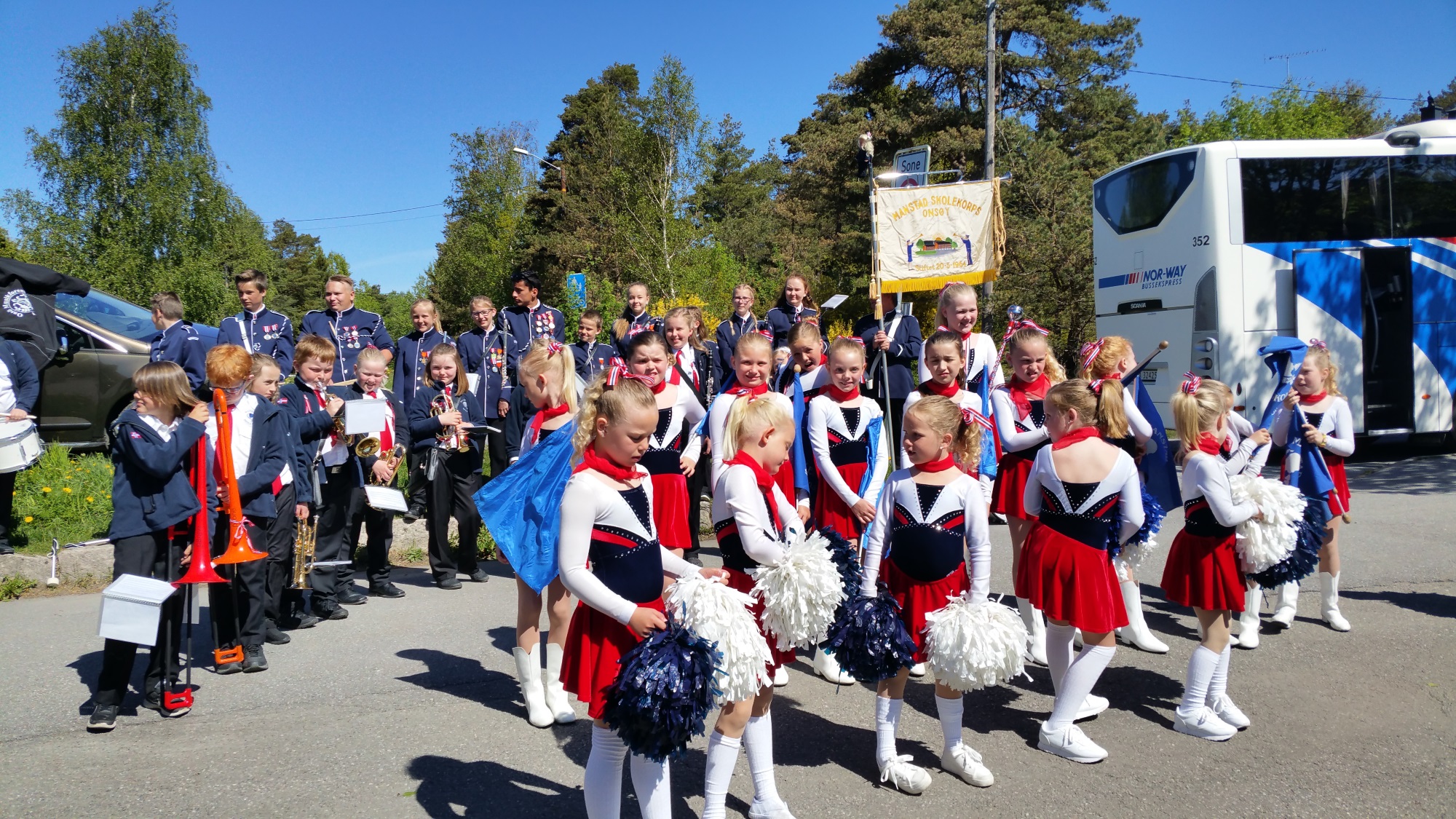 Nye uniformer til Manstad skolekorps